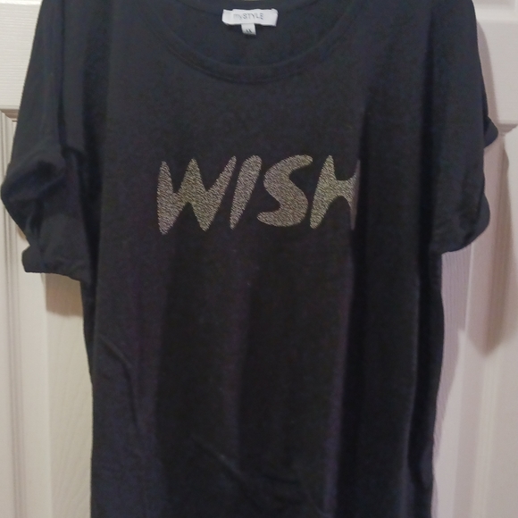 Black tshirt - Picture 2 of 4